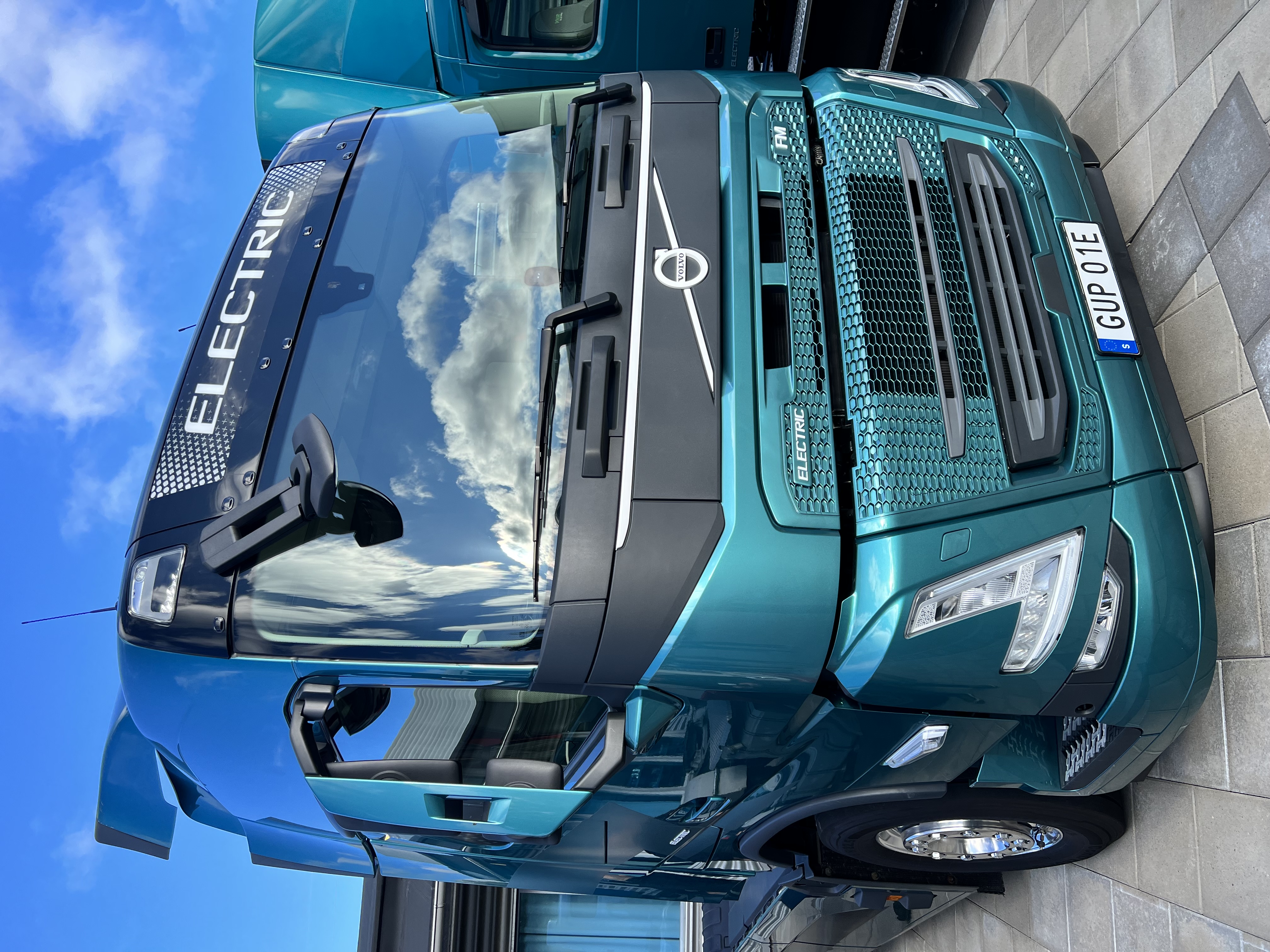 Electric timber trucks to be trialled in Scotland